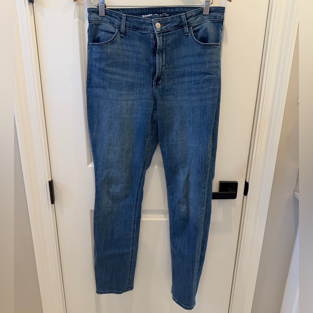 Old Navy Women's Skinny Jeans in Blue